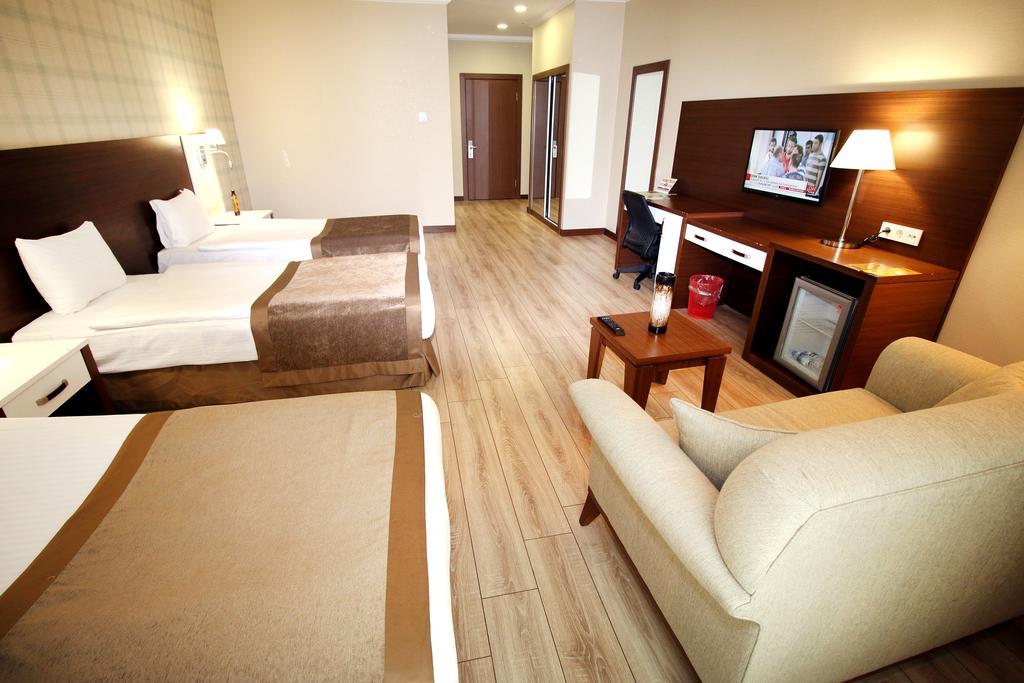 Boss Hotel Sincan Екстер'єр фото